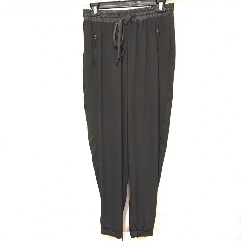 Toska Joggers - Picture 2 of 6
